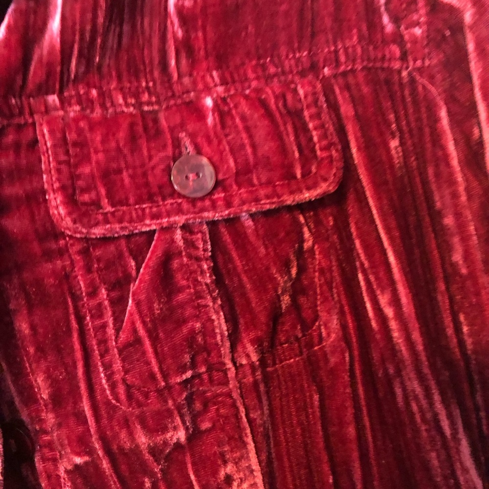 Red Crushed Velvet Button Up Jacket With Chest Pockets by Croft & Barrow SZ Med - Picture 5 of 7